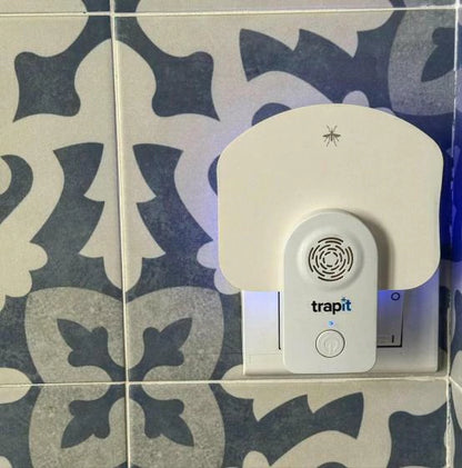 SilentTrap™ – Trampa Adhesiva y Ultrasónica para Insectos🪰