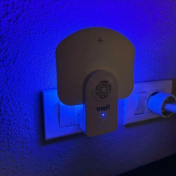SilentTrap™ – Trampa Adhesiva y Ultrasónica para Insectos🪰